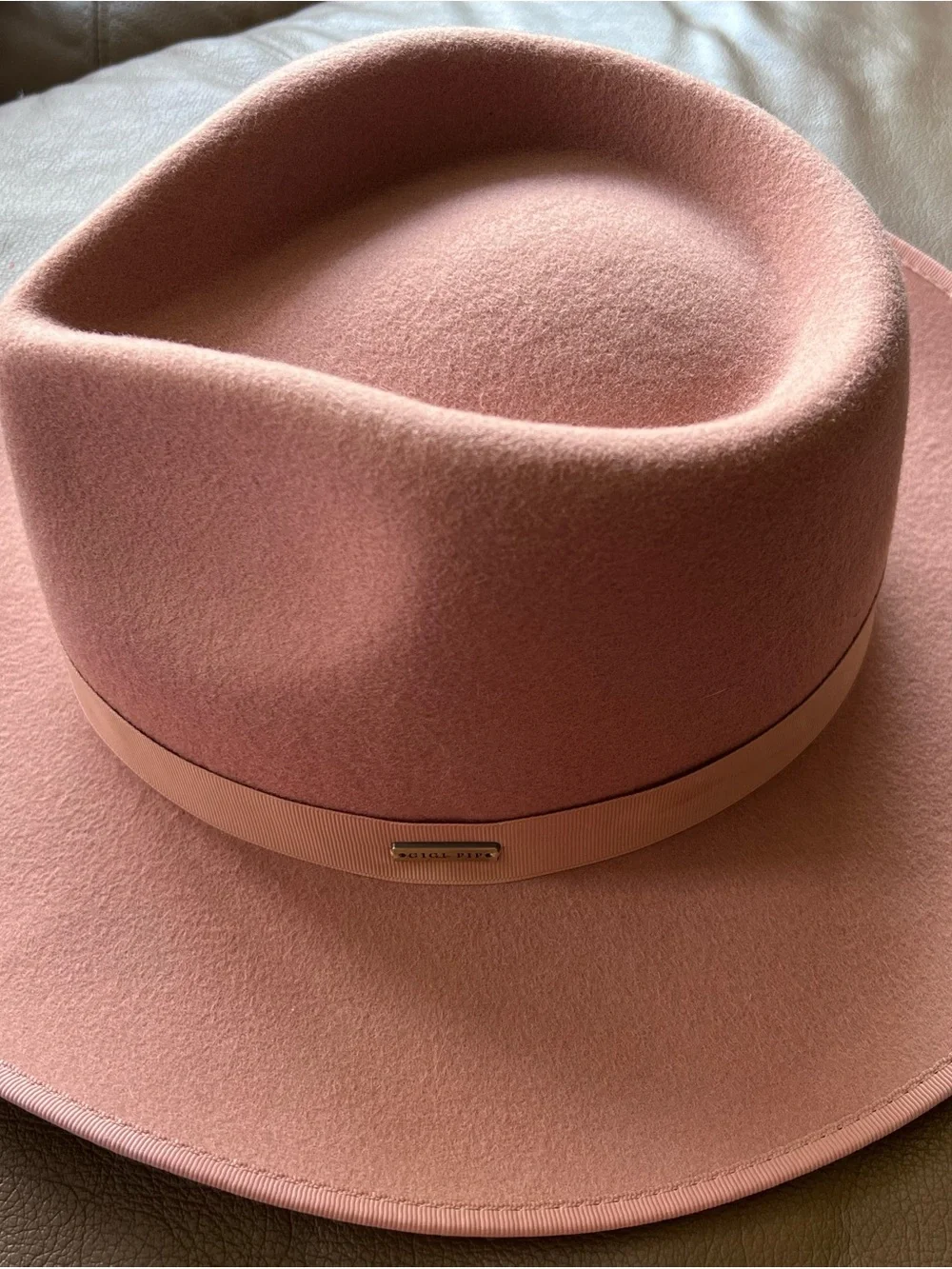 GIGI PIP elegant blush